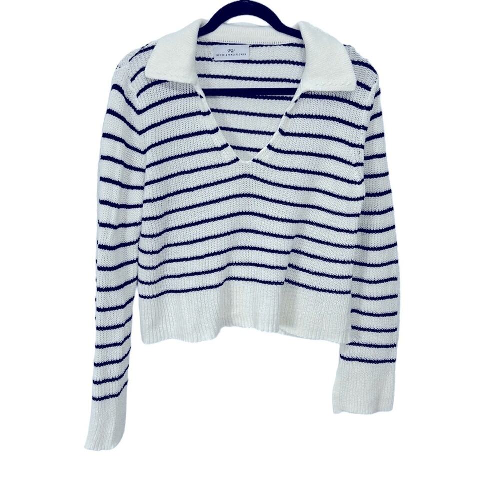 Never A Wallflower Black and White Striped V neck sweater Women’s size Small